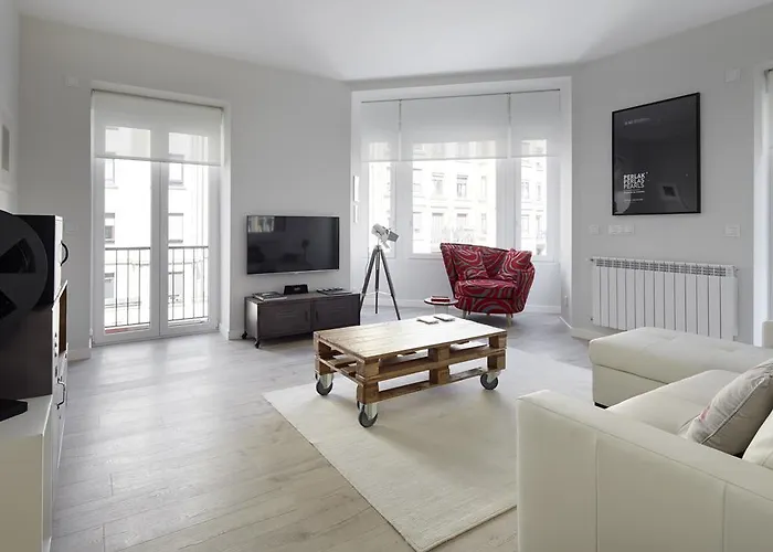 Zurriola Zinema Apartment by FeelFree Rentals